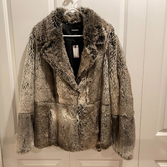 π HOST PICK π Express Faux Fur Coat, Brown/Tan Size XL NWT - Picture 10 of 16